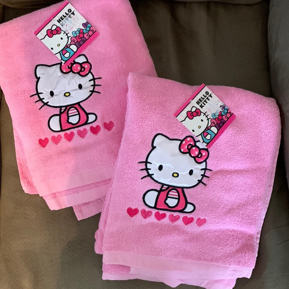 Hello Kitty Embroidered Bath Towels SET OF 2